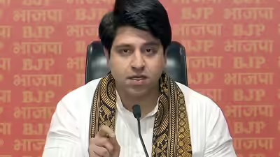 Delhi blast: Congress MP's 'misguided' remark sparks fury; BJP calls him 'spin doctor'