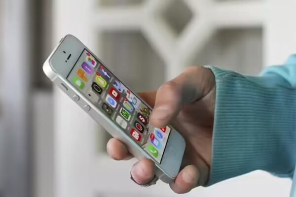 Govt orders handset makers to preload its Sanchar Saathi app | India News