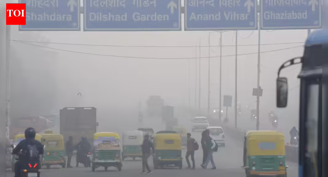 Delhi air pollution: Schools told to shift to online mode up to Class V; hybrid mode for others | India News