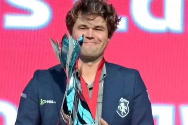 World Blitz: Magnus Carlsen clinches record ninth title; Arjun Erigaisi wins bronze | Chess News
