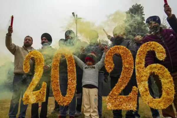 Joy, festivity, fireworks: India welcomes New Year 2026; President Murmu extends greetings | India News