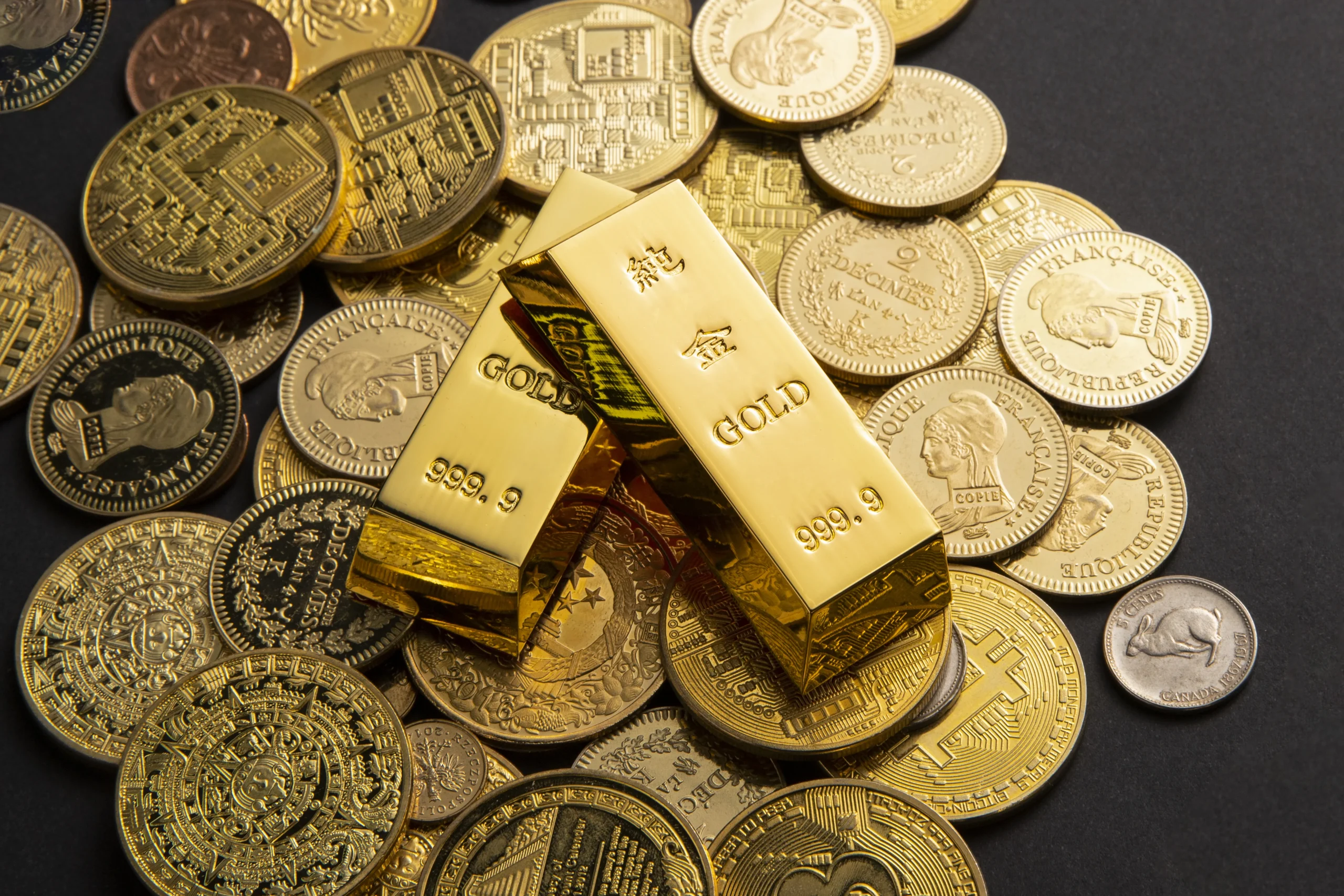Strengthening Rupee Sinks Gold Prices; Experts Predict Next Week's Trends