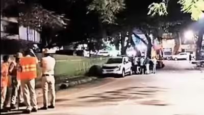 Suspected affair, quit job: Techie shoots wife dead on Bengaluru road  after divorce notice; surrenders