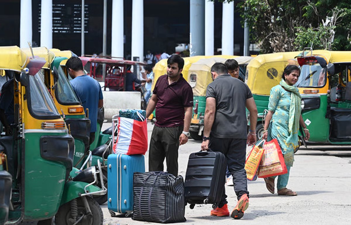 Travel operators, driver unions in Bengaluru welcome Bharat Taxi pilot