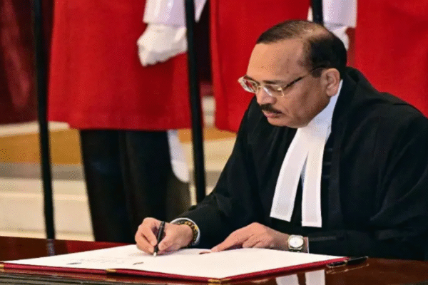 ‘Hitting Sixes Before Retirement’: CJI Expresses Alarm Over Judicial Conduct
