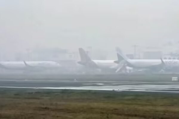 2 flights circle fog-hit Lucknow 28 times in 2 days, fail to land; returns to IGI airport | India News