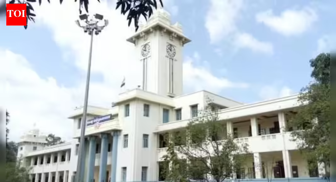 $20,000 instead of Rs 20,000: Bank clerk’s typo leaves Kerala University poorer by Rs 16 lakh; recovery fails | Thiruvananthapuram News