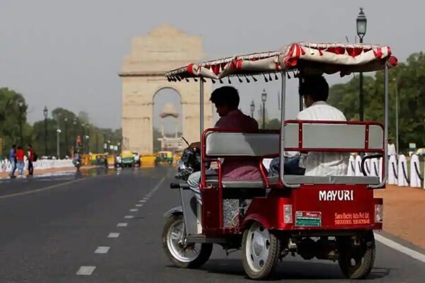 Delhi Plans Registration Drive for E-Rickshaws to Improve Road Safety