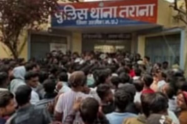 Tension in Tarana after clashes between two groups; bus torched, shops damaged | Bhopal News