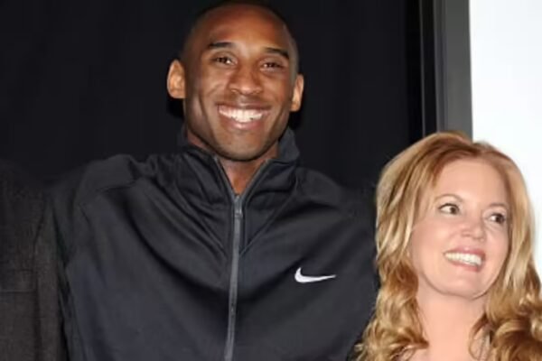 "Miss him everyday": Jeanie Buss pays heartfelt tribute to Kobe Bryant ahead of escalating controversy with LeBron James | NBA News