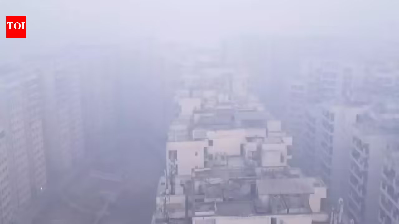 Delhi smog crisis deepens: AQI at 439 in ‘severe’ category; cold wave, fog persist, visibility remains poor | Delhi News