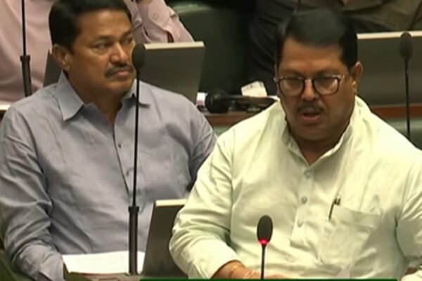 Congress MLA Wadettiwar seeks stern action against teak smuggling syndicates