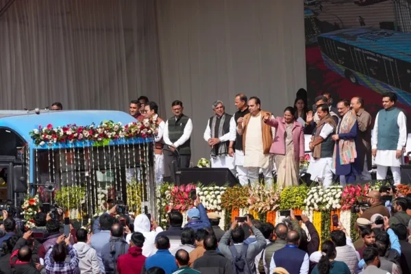 New era for Delhi commutes: 500 electric buses launched, aiming for cleaner air |WATCH
