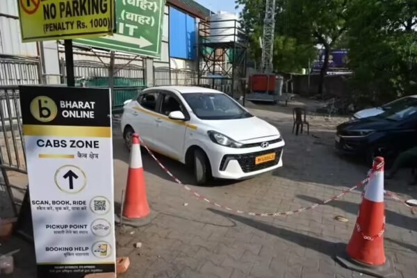 Prepaid cab service returns at city rly stn after months of commuter hardship | Nagpur News