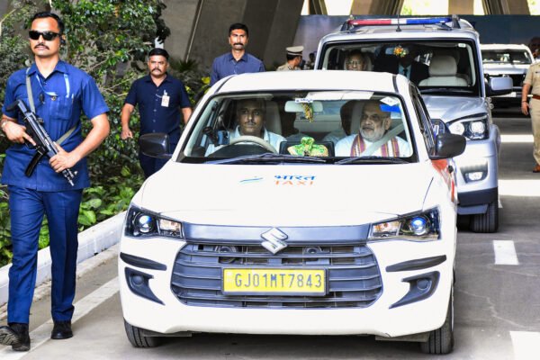 7.97 lakh ‘Sarathis’ join govt’s Bharat Taxi initiative