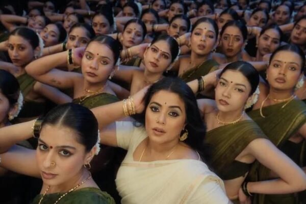 Keralites Offended by Rajini’s Song